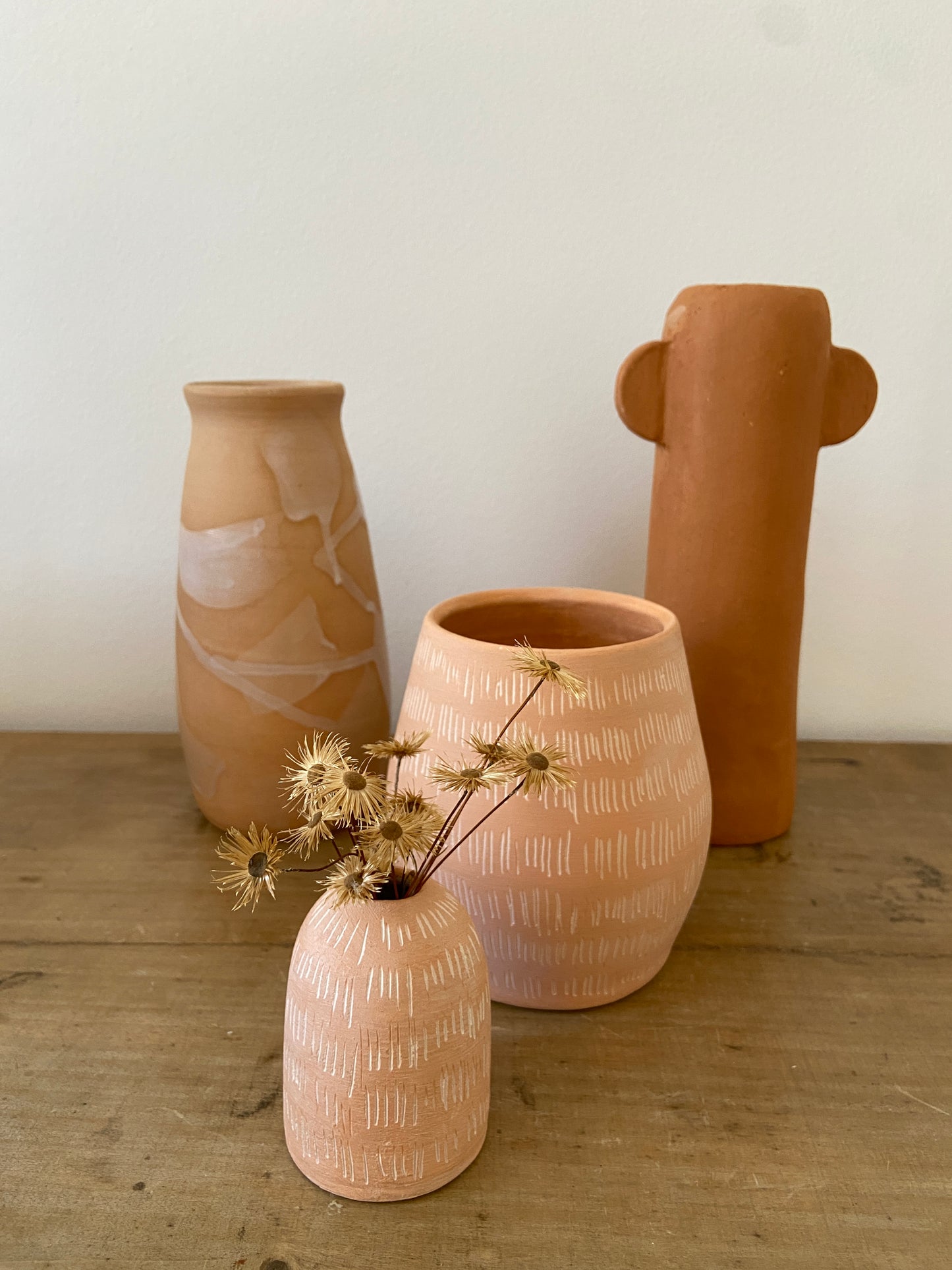 Textured vase in the colors of Cala Granadella